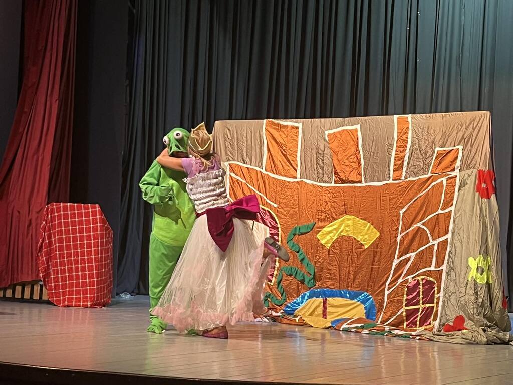 IMG c9d4cb338729672aeb7cd1e33ab47502 V